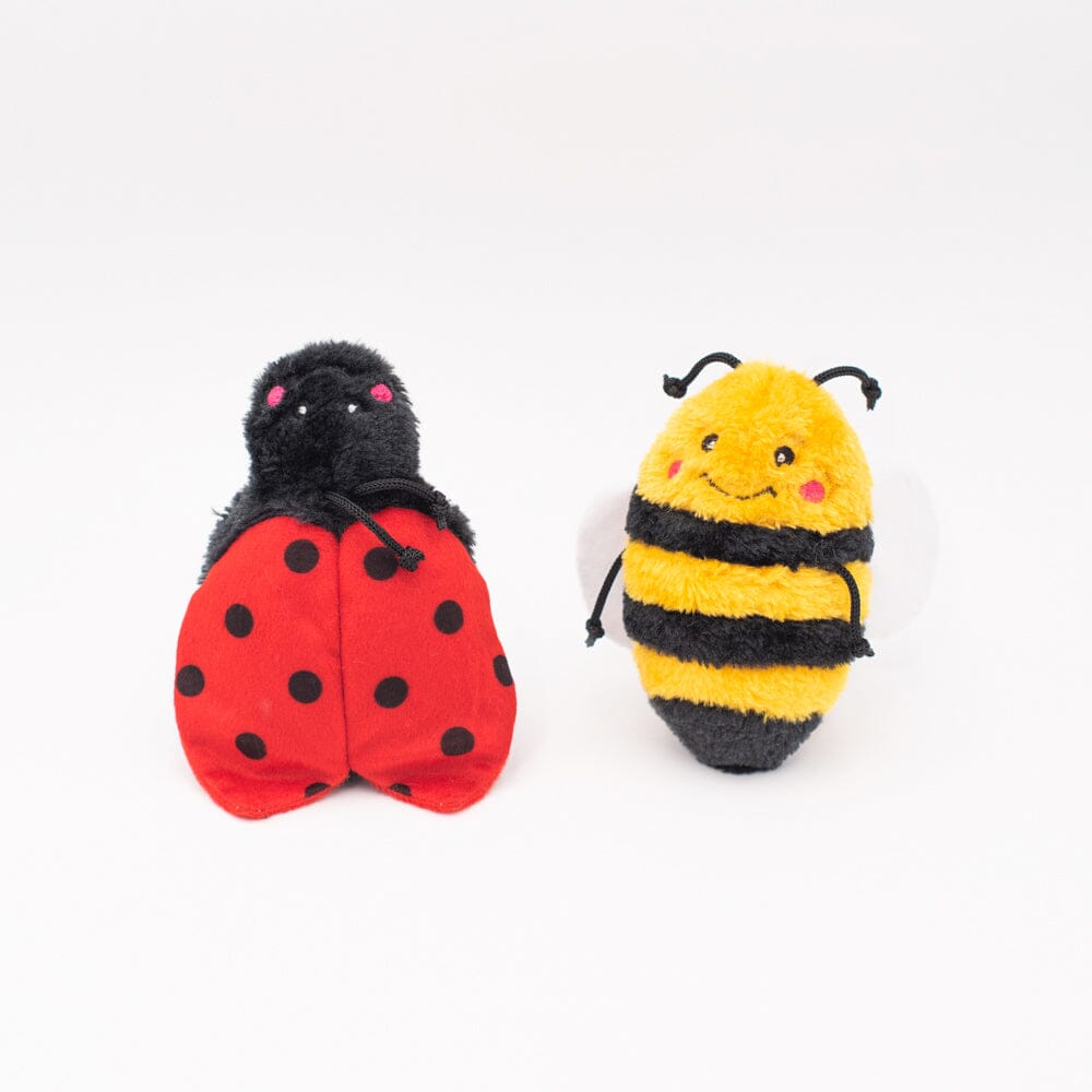 Squeaky bee dog clearance toy