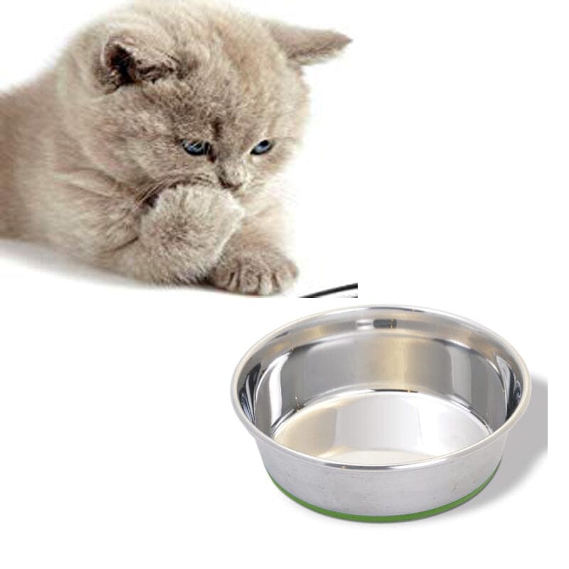 Van Ness Heavyweight Cat Stainless Steel Dish/Bowl is with Skid-proof or non-skid full rubber bottom.