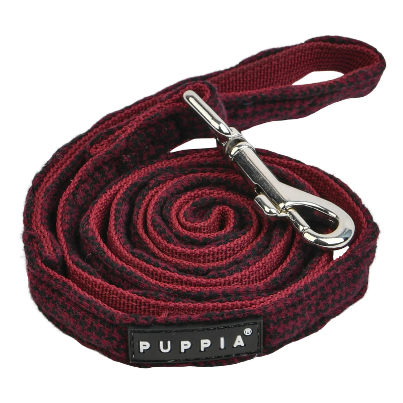 Red and black checkered dog leash with silver clip on a white background, featuring the Puppia brand.