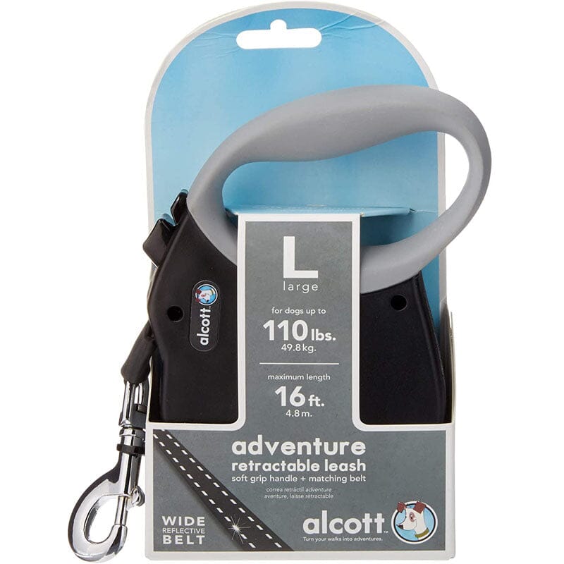 Alcott designed brake + lock buttons to work with your natural walking motion and your dog's walking tendencies.