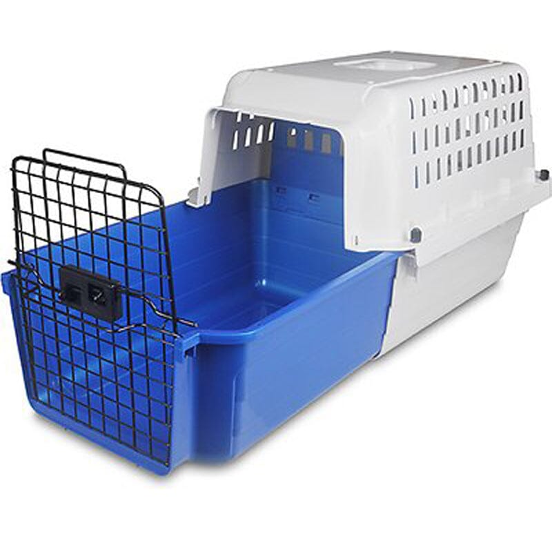 Van Ness Calm Cat Carrier Made from durable, high-impact plastic makes cleaning & maintenance hassle free.